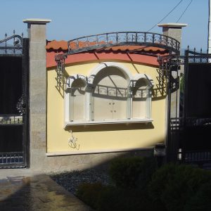 r10